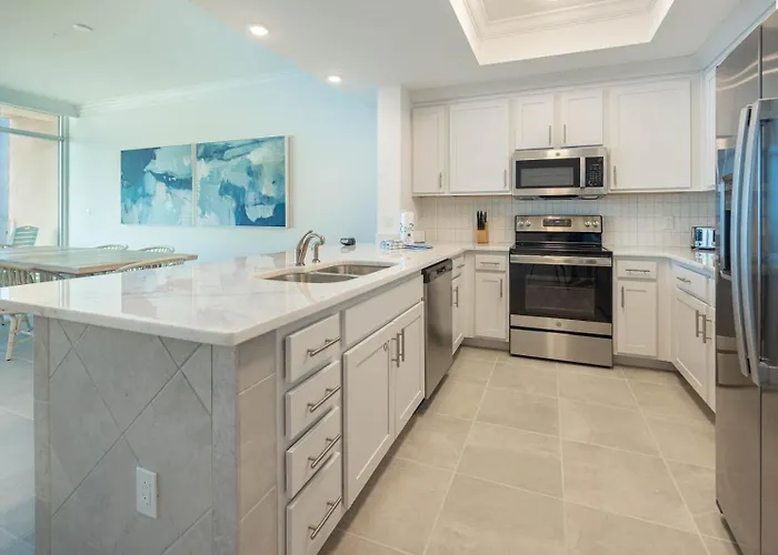 Phoenix Gulf Towers 1406 Apartment *